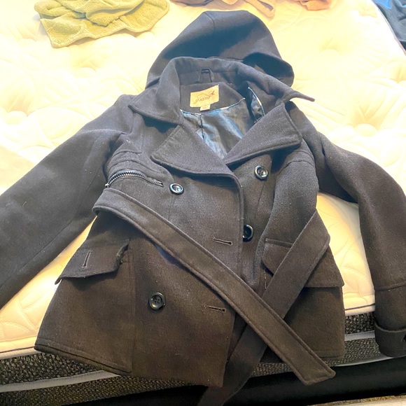 Jacket - Picture 1 of 4